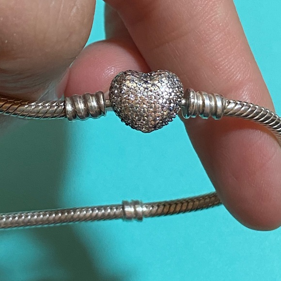 Pandora Bracelet with 6 charms - Picture 2 of 9